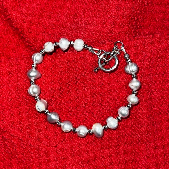 Handmade Fresh Water Pearl & Silver Beaded Bracelet - Picture 2 of 10